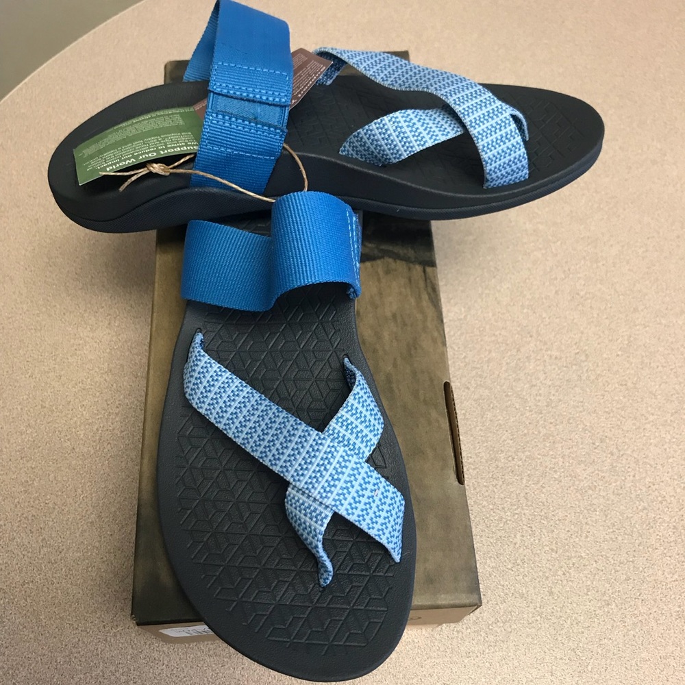 NIB Chaco Tetra Cloud Sandals